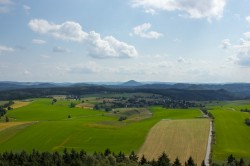 Dorfblick, Hinterhermsdorf, Weifbergturm